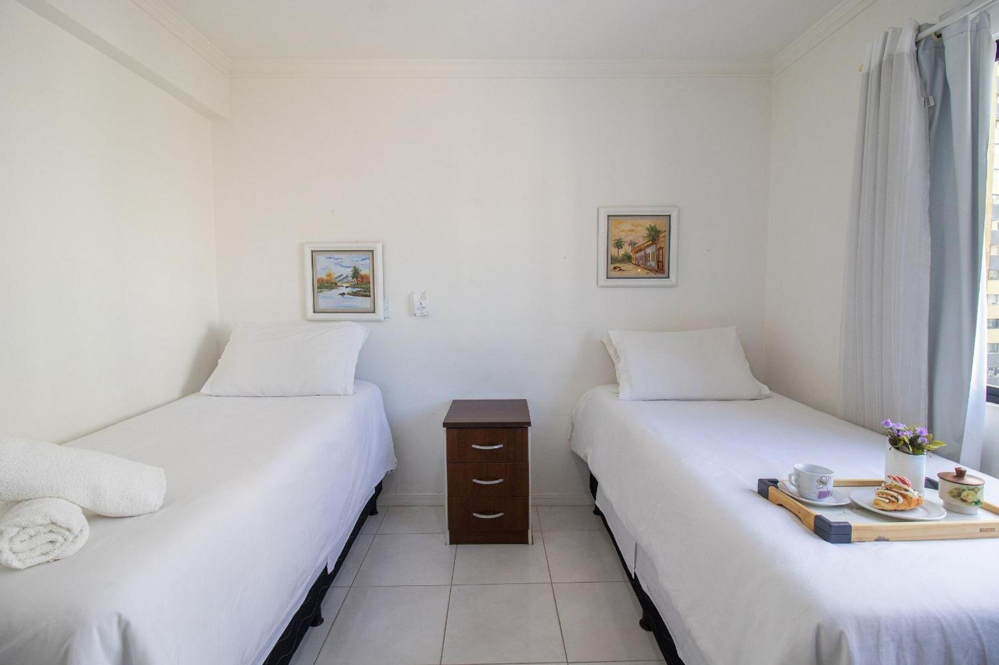 Bk64 - Prox Calcadao, 2 Dorm Climatizados Balneario Camboriu